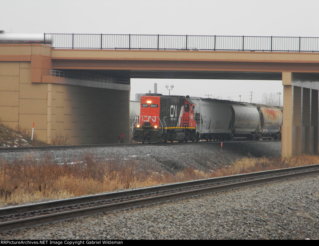 IC 9607 under Breezewood Ave.